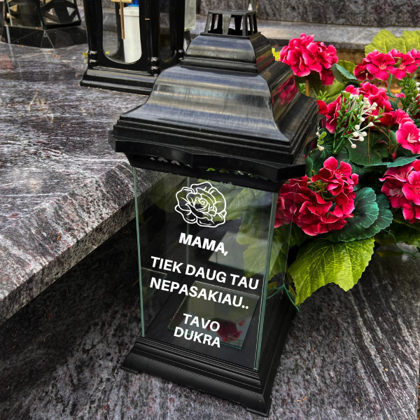 Personalizuota kapų žvakė su jūsų dedikacija